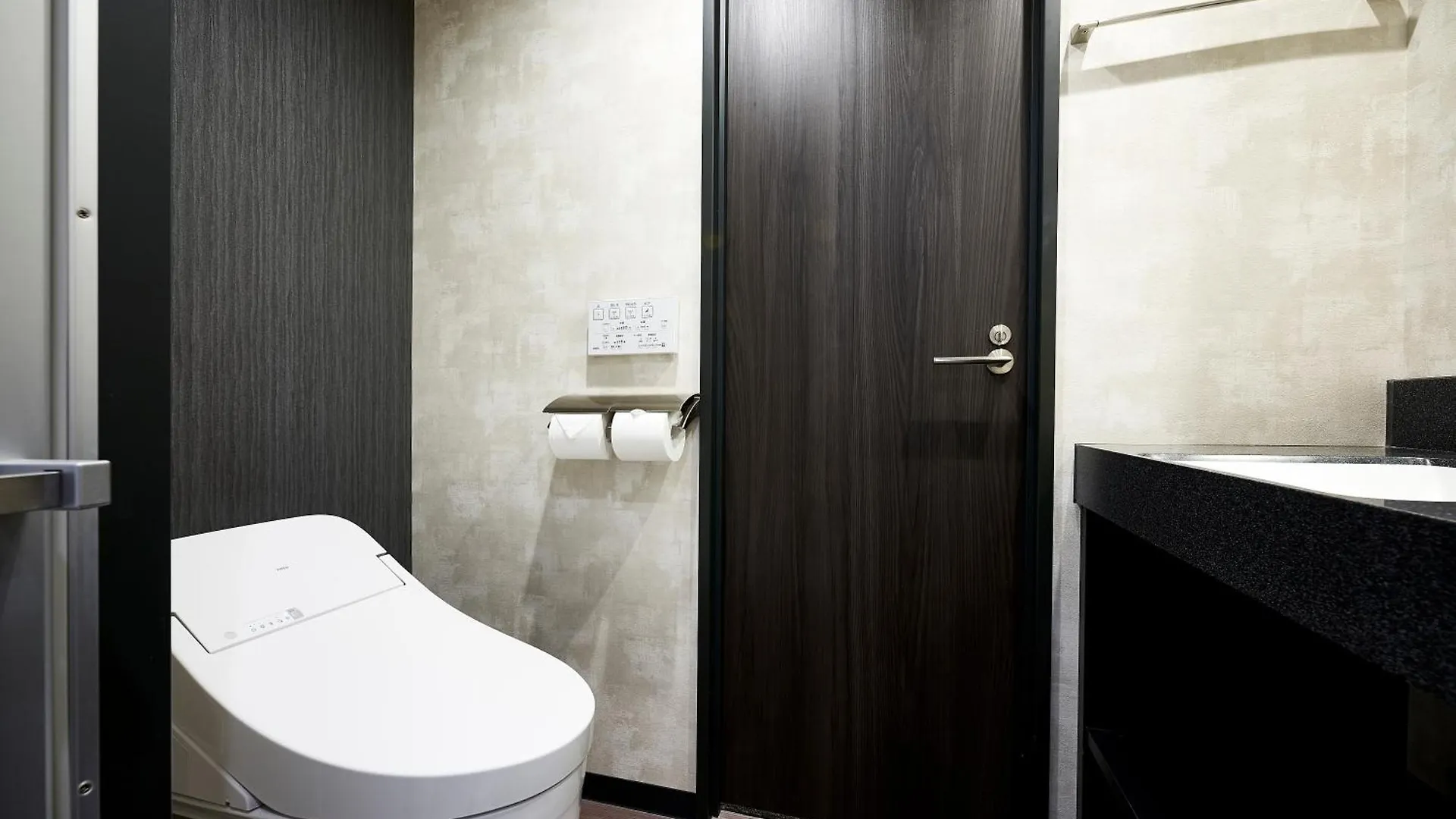 Hotel Monday Kyoto Marutamachi 3*,